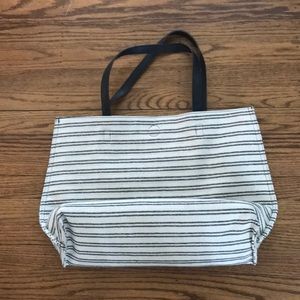 Reversible tote bag